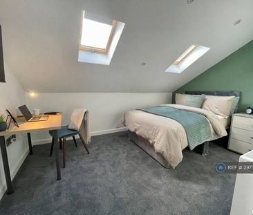 1 bedroom in a house share to rent - Photo 1