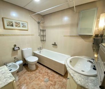 Calle del Cabo Machichaco, Madrid, Community of Madrid 28053 - Photo 6