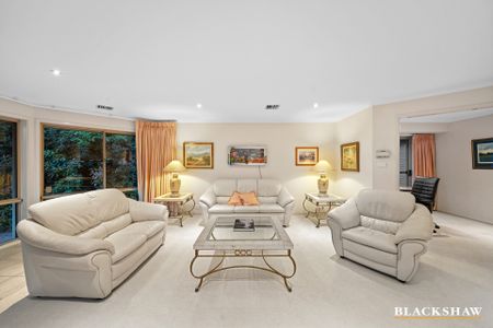 5B Weston Street, Yarralumla ACT 2600 - Townhouse For Rent | Domain - Photo 2