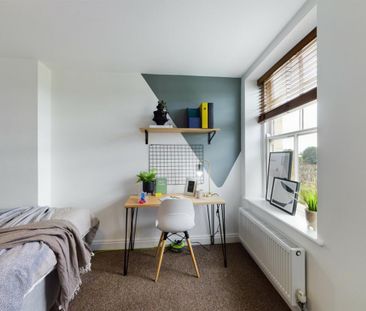 1 bedroom in a house share to rent - Photo 2