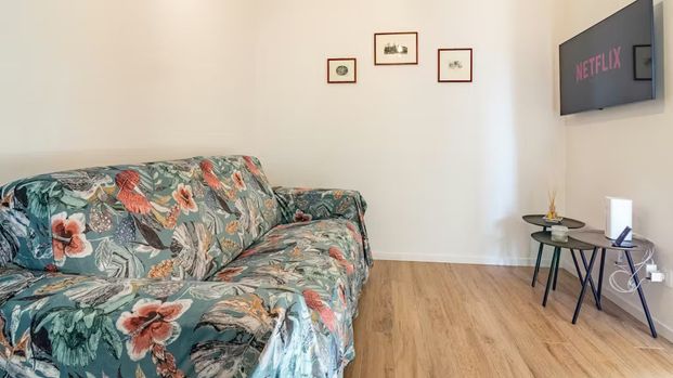 Via Vincenzo Bellini, Florence, Tuscany 50144 - Foto 1