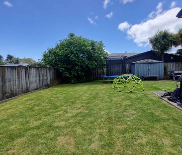 Central Beachlands, ready for summer! - Photo 2