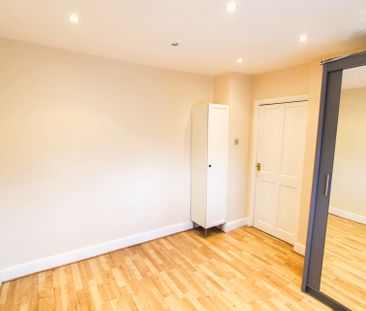 Dunley Drive, New Addington, Croydon, CR0 - Photo 3