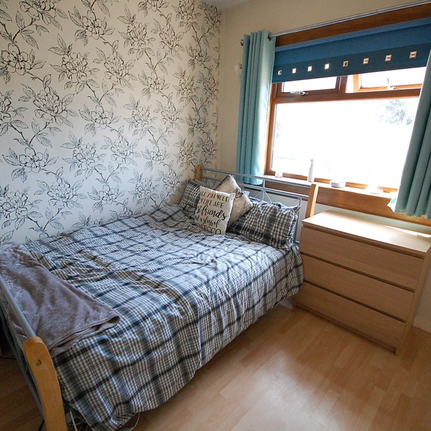 3 bedroom apartment to rent - Photo 1