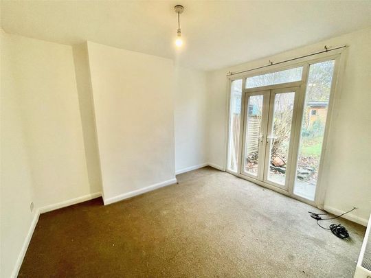 2 bedroom maisonette to rent - Photo 1