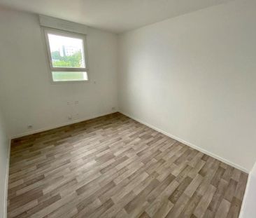Location Appartement 3 pièces 103m² CHERBOURG-EN-COTENTIN 50100 - Photo 6
