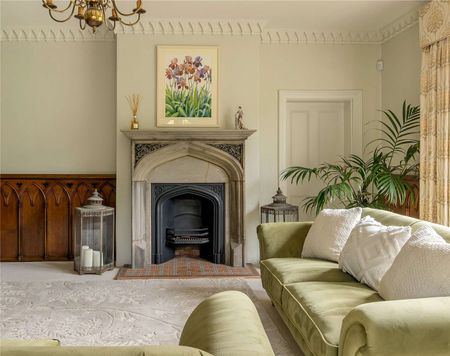 Immaculately presented and extended country house in stunning parkland setting. - Photo 3