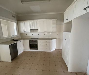 Convenient North Tamworth location - Photo 6