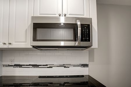 The Concord — Jameson and Lakeshore Parkdale 1 Bedroom - Photo 5
