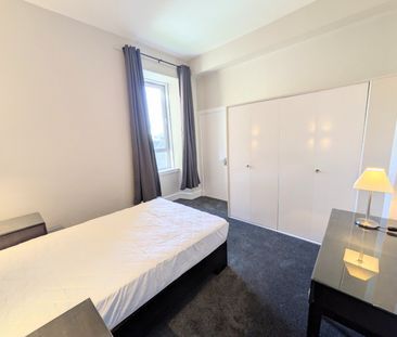 3 bedroom apartment to rent - Photo 5