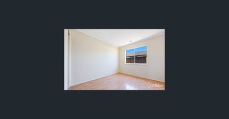 GREAT FAMILY HOME - Photo 5