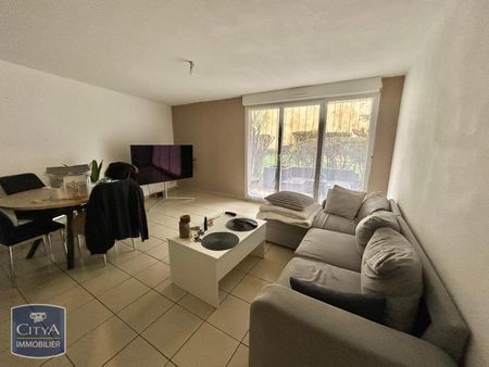 Location Appartement 3 pièces 60m² CHALON SUR SAONE 71100 - Photo 2
