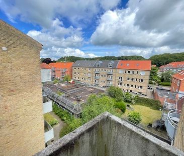 Vejle - Skøn taglejlighed i centrum - Photo 3