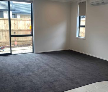 Sunny 2-bedroom duplex for rent!! - Photo 3