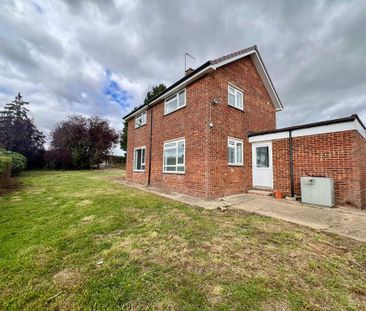 3 bedroom detached house to rent - Photo 4