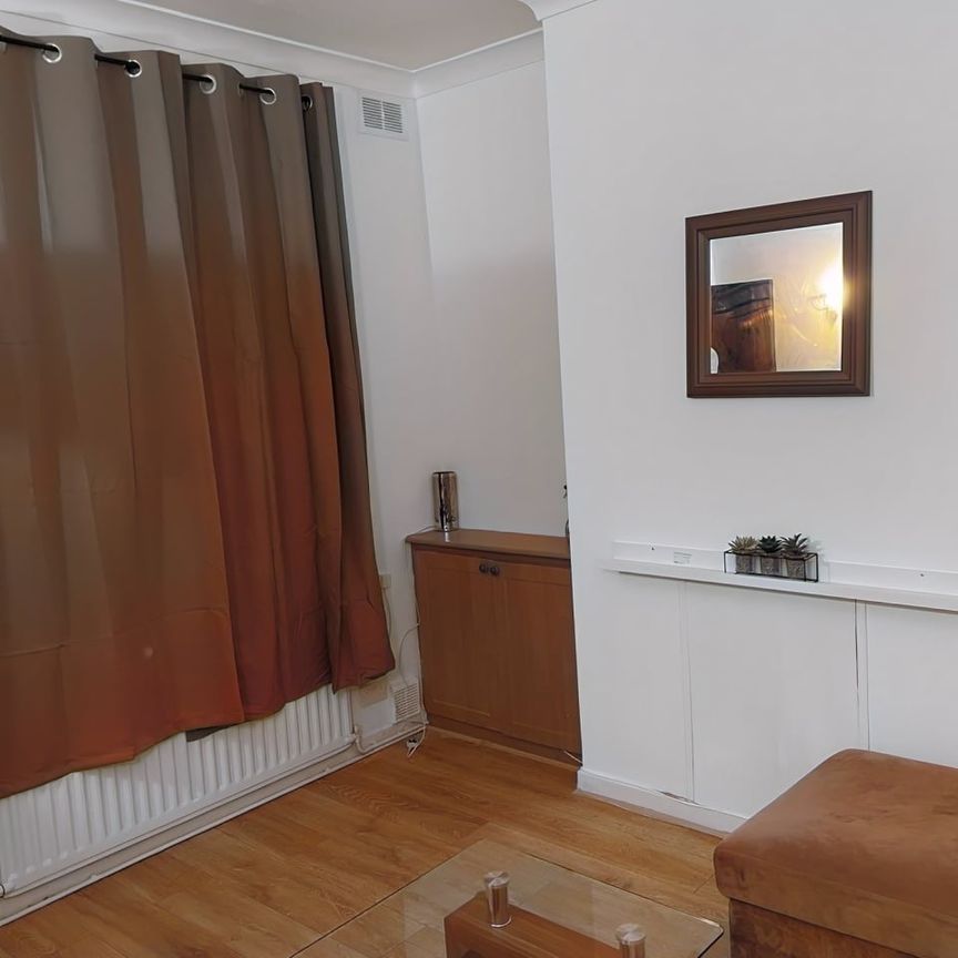 2 Bed Terraced House, Swan Lane, CV2 - Photo 1
