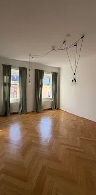 Helle 2 Zimmer Altbauwohnung - Foto 1