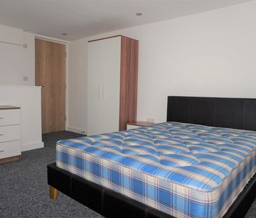1 Bedroom Apartment To Rent - Photo 2