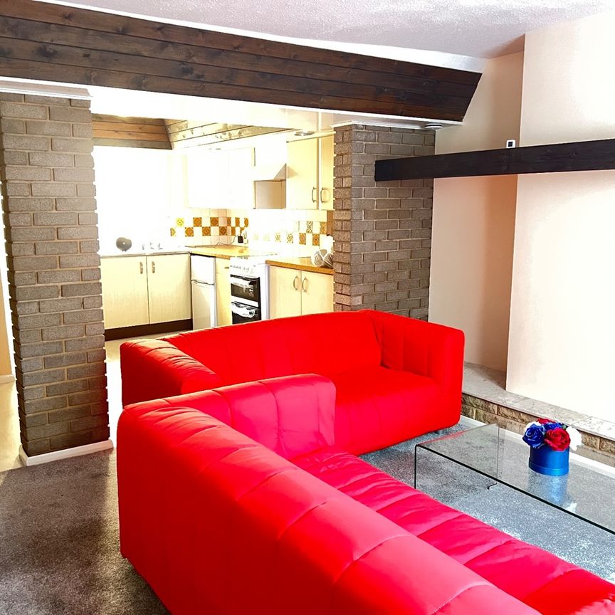 1 Bed Flat, London, SW1V - Photo 1