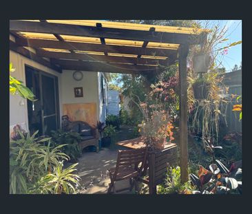 Charming 2 bedroom Cottage - Photo 5