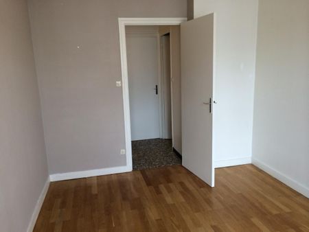 Location Appartement 3 pièces 66m² LYON 7ème - Photo 5