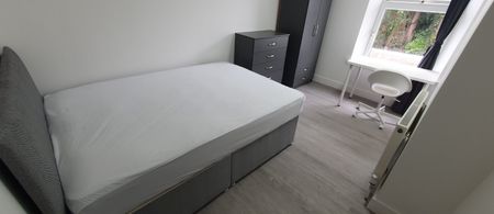 26 (STUDENT House Share - Inc. BILLS) Bertram Street, Splott, Cardiff, CF241NX - Photo 5