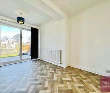 2 bedroom semi-detached house to rent - Photo 3
