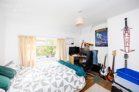 6 bedroom semi-detached house to rent - Photo 4