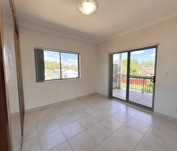 Spacious 5-bedroom home in a quiet location - Photo 3