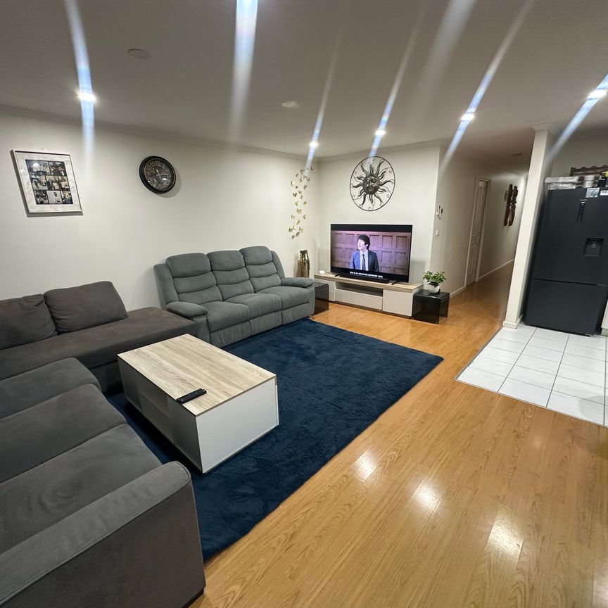 Wyndham Vale - Photo 1