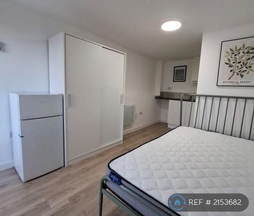 Studio to rent - Photo 3