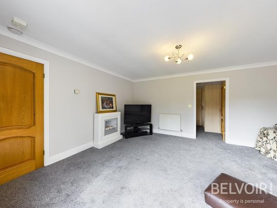 1 bedroom ground floor flat to rent - Photo 1