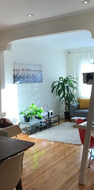 Spacieux 9 1/ 2 cours privée, Rosemont La Petite Patrie - Photo 1