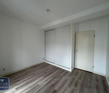 Location Appartement 4 pièces 78m² ROUBAIX 59100 - Photo 4