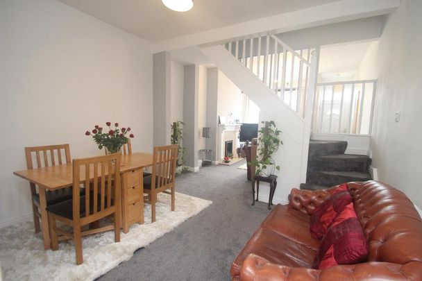 2 bedroom house to rent - Photo 1