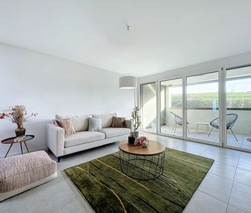 3 ½ PIÈCES LUMINEUX - En attique ! - Foto 1