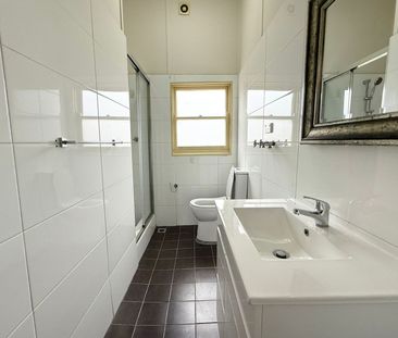 Studio Apartment - Photo 5