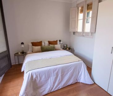 Room in a shared 6-bedroom apartment for rent in El Putget i Farró,... - Photo 5