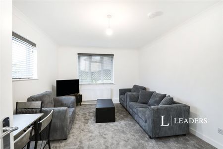 1 bedroom property to rent Acacia Avenue, Spalding, Lincolnshire, PE11 - Photo 2