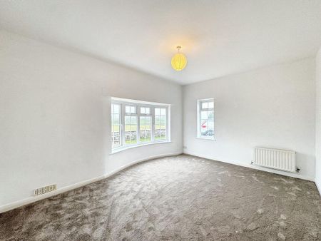 4 bedroom detached house to rent - Photo 4