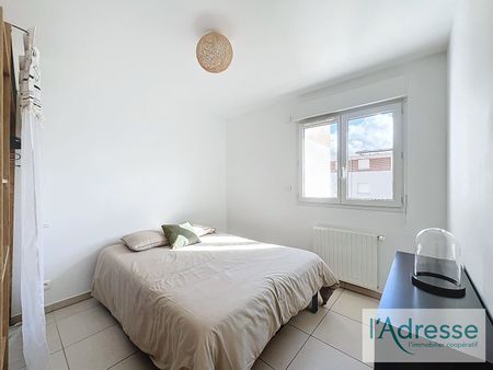 Location Appartement 3 pièces 68m² - Photo 5