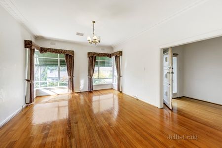 9 Dunlop Avenue, Kew - Photo 3