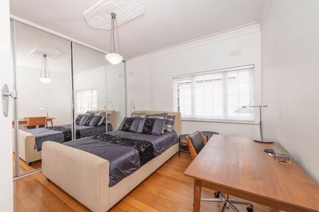 Unit 10/7-9 Eildon Road, St Kilda. - Photo 4