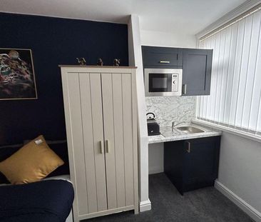 Studio to rent - Photo 4