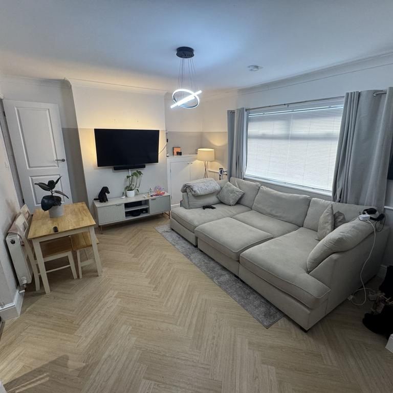 2 bedroom terraced house to rent - Photo 1