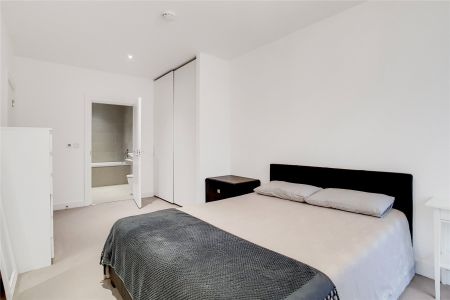 River Gardens Walk Greenwich SE10 - Photo 2