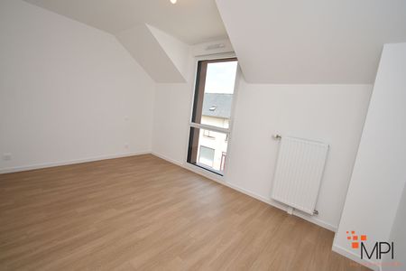 Location Appartement 4 pièces 73m² - Photo 3