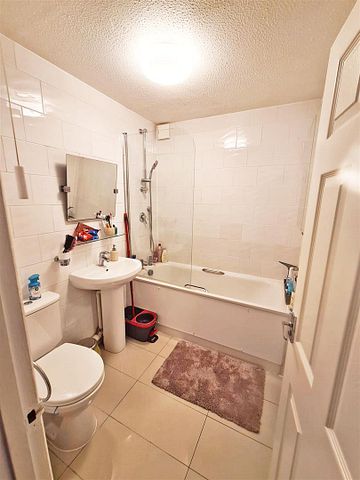 Copper Beeches Witham Road, Isleworth - 1 bedroomProperty for lettings - Chasebuchanan - Photo 2