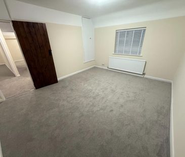 3 bedroom House To Let - Photo 5