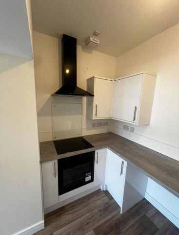 2 bedroom flat to rent - Photo 5